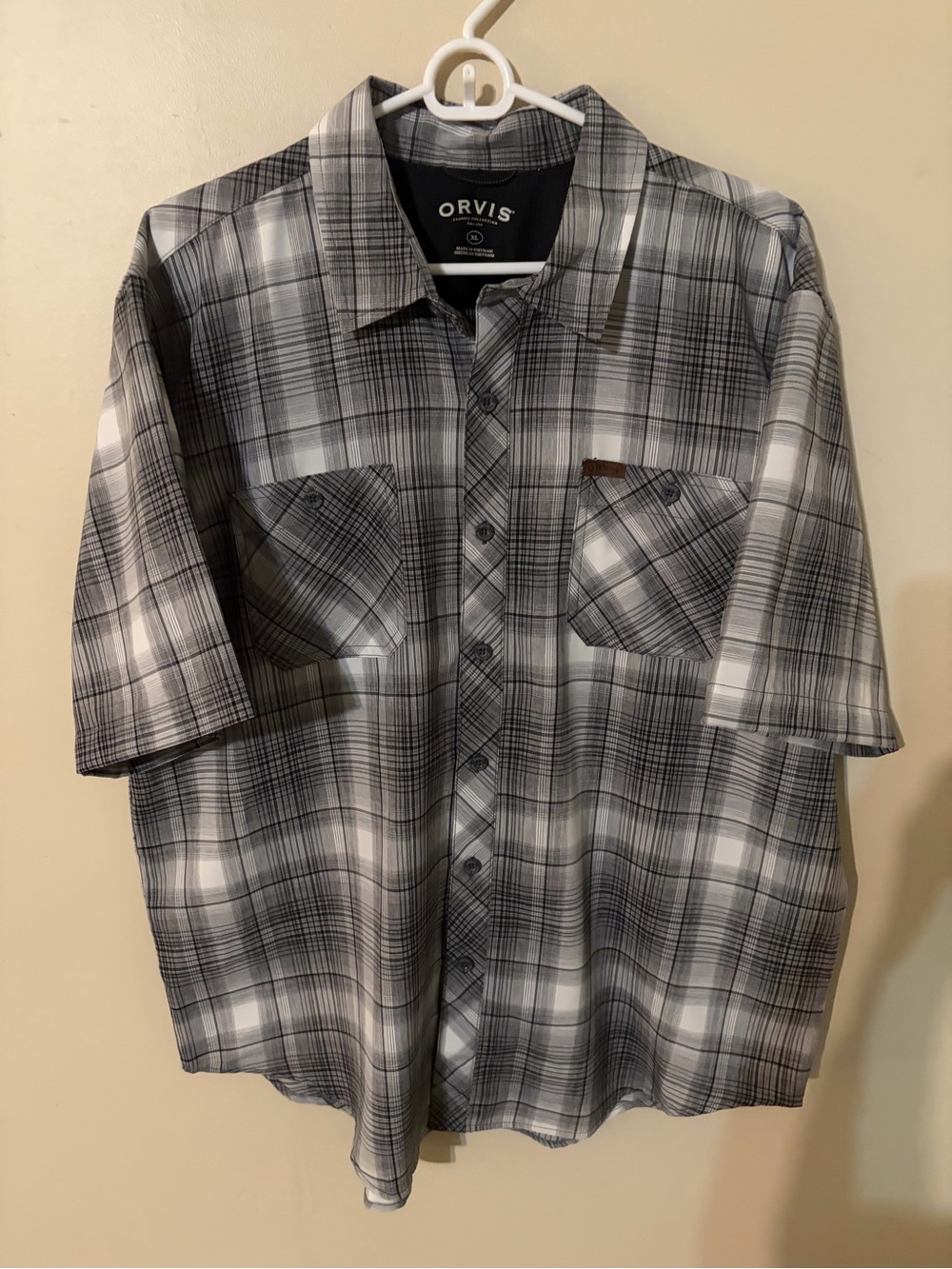 Orvis Men's Black & White Plaid Short-Sleeve Shirt XL